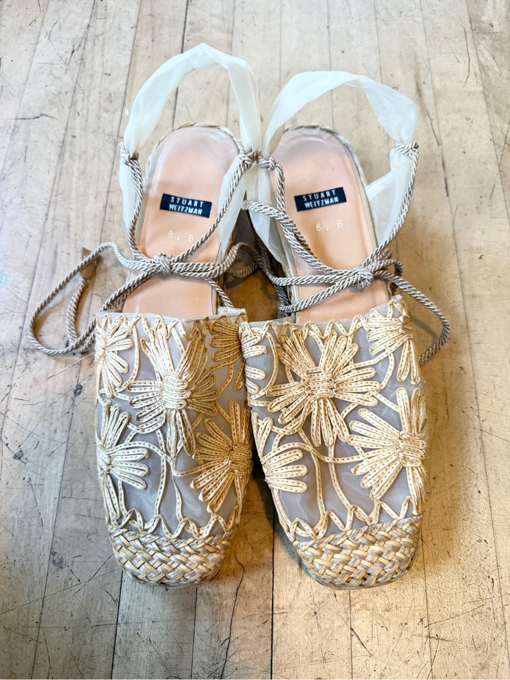 VTG STUART WEITZMAN Darling Cottagecore Raffia Wedge Sandals Ankle Tie Floral